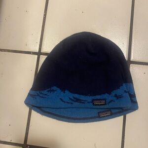 Patagonia  reverse double sided Blue Wave Pattern Beanie